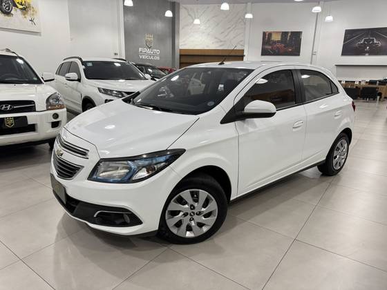 CHEVROLET ONIX 1.4 MPFI LT 8V FLEX 4P MANUAL